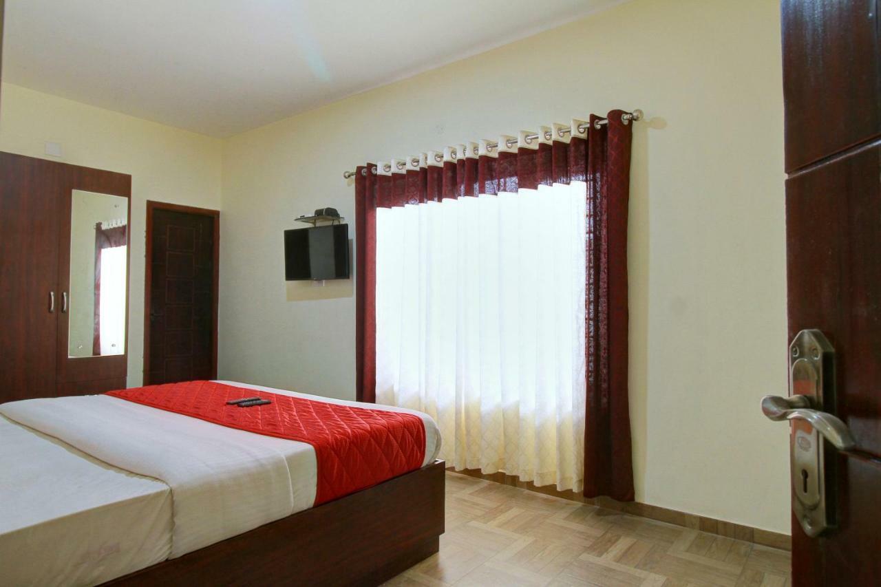 Pine Hill Suites Уті Екстер'єр фото